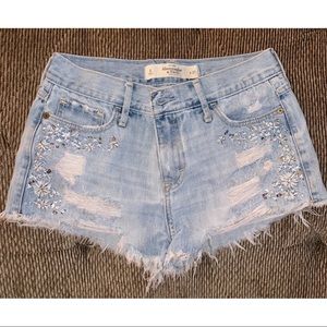 PRICE DROP!!!! A&F embellished high rise shorts